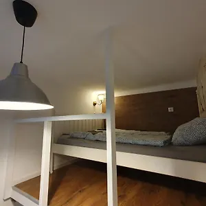 Cozy Studio With Air Condition Freshly Renovated , Budapest Ungheria